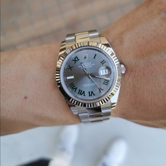 ROLEX OYSTER PERPETUAL DATEJUST 41 MM, FULL SET - Picture 12 of 13